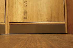 Шкаф для белья «Пилигрим» (Дуб Каньон светлый, Фон серый) в Ленске - lensk.katalogmebeli.com | фото 7